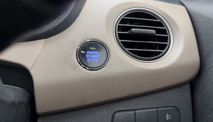 2018 Hyundai Grand i10 ASTA 1.2 KAPPA VTVT, Petrol, Manual, 97,535 km, Keyless Start/ Stop Button