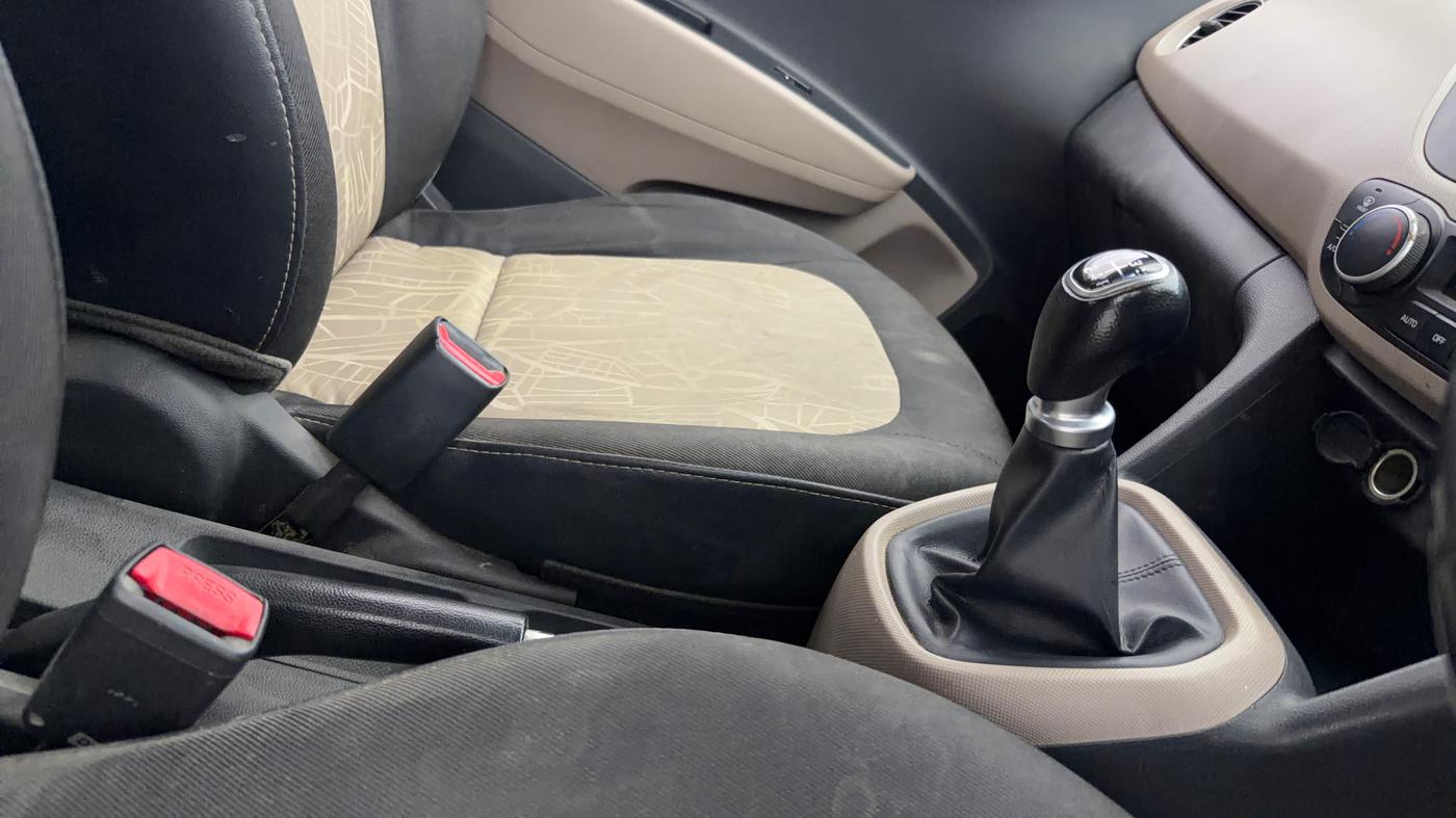 2018 Hyundai Grand i10 ASTA 1.2 KAPPA VTVT, Petrol, Manual, 97,535 km, Gear Lever