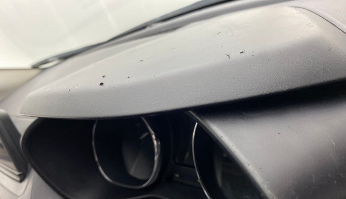 2019 Tata NEXON XZ+ 1.5, Diesel, Manual, 67,271 km, Dashboard - Minor scratches