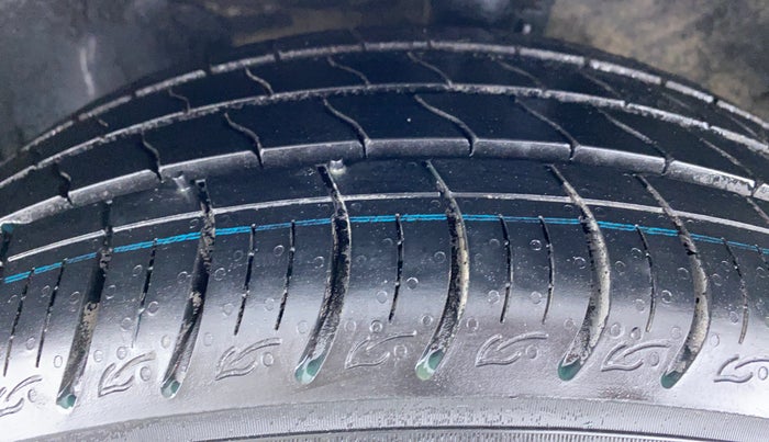 2018 Hyundai Verna 1.6 CRDI SX + AT, Diesel, Automatic, 50,352 km, Left Front Tyre Tread