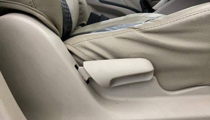 2020 Maruti Celerio VXI (O) CNG, CNG, Manual, 74,083 km, Driver Side Adjustment Panel