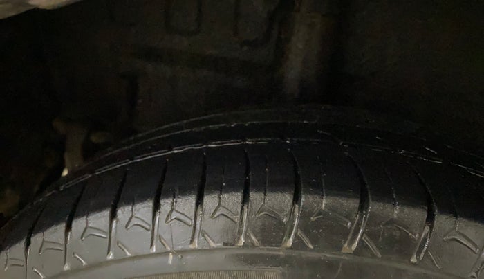 2020 Maruti Celerio VXI (O) CNG, CNG, Manual, 74,083 km, Right Rear Tyre Tread