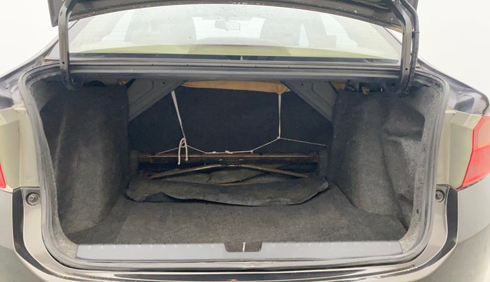 2016 Honda City 1.5L I-VTEC VX (O) MT, Petrol, Manual, 78,511 km, Boot Inside