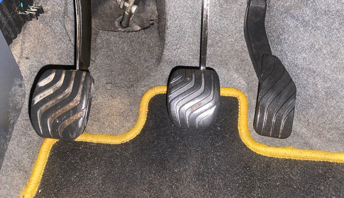 2016 Renault Kwid RXT 0.8, Petrol, Manual, 31,983 km, Pedals