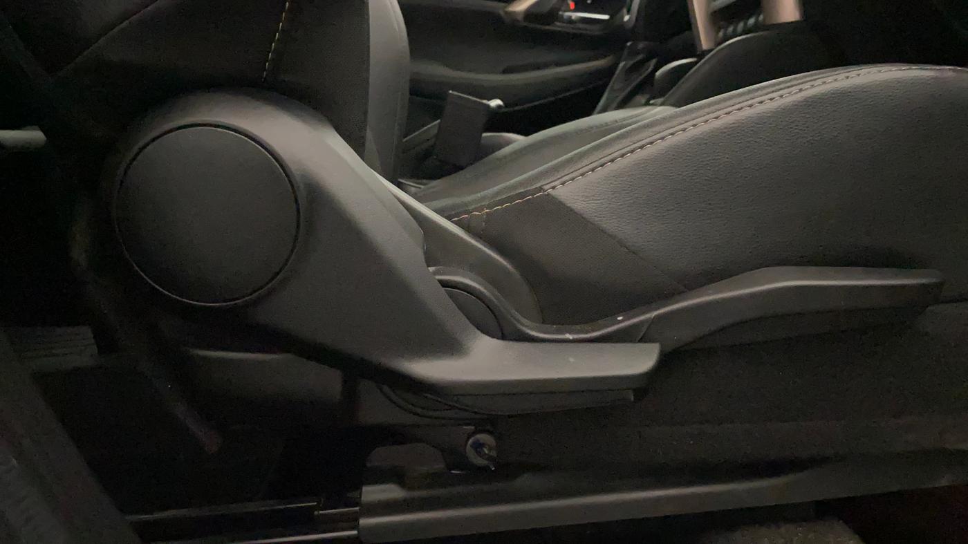 2025 Maruti Grand Vitara ALPHA PLUS HYBRID ECVT, Hybrid, Automatic, 16,069 km, Driver Side Adjustment Panel