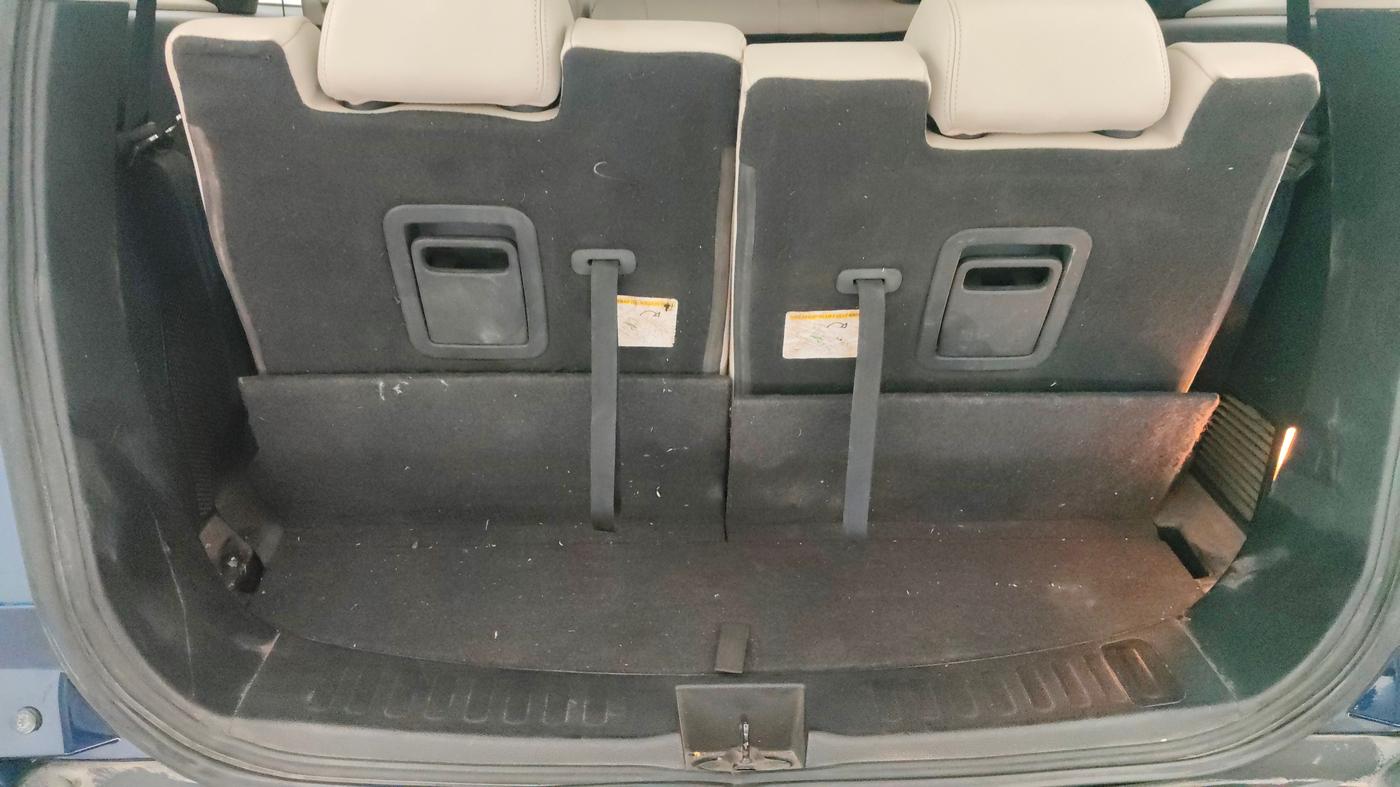 2021 Tata Safari XZ PLUS, Diesel, Manual, 1,36,197 km, Boot Inside
