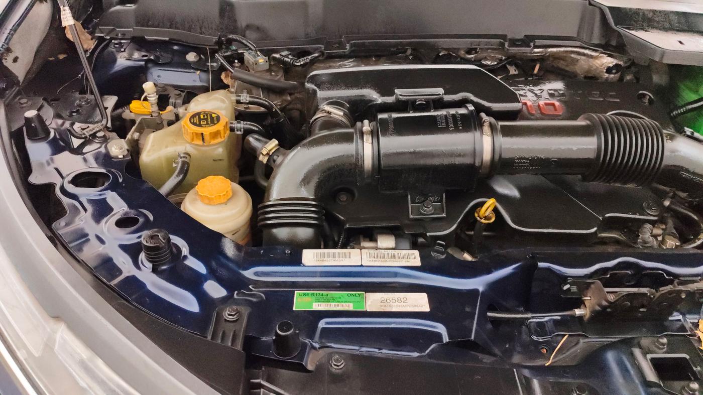 2021 Tata Safari XZ PLUS, Diesel, Manual, 1,36,197 km, Engine View - Right