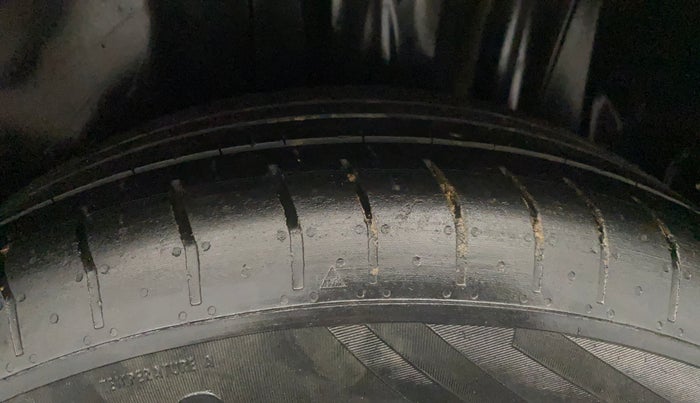 2021 Maruti S Cross ZETA 1.5, Petrol, Manual, 52,619 km, Left Rear Tyre Tread
