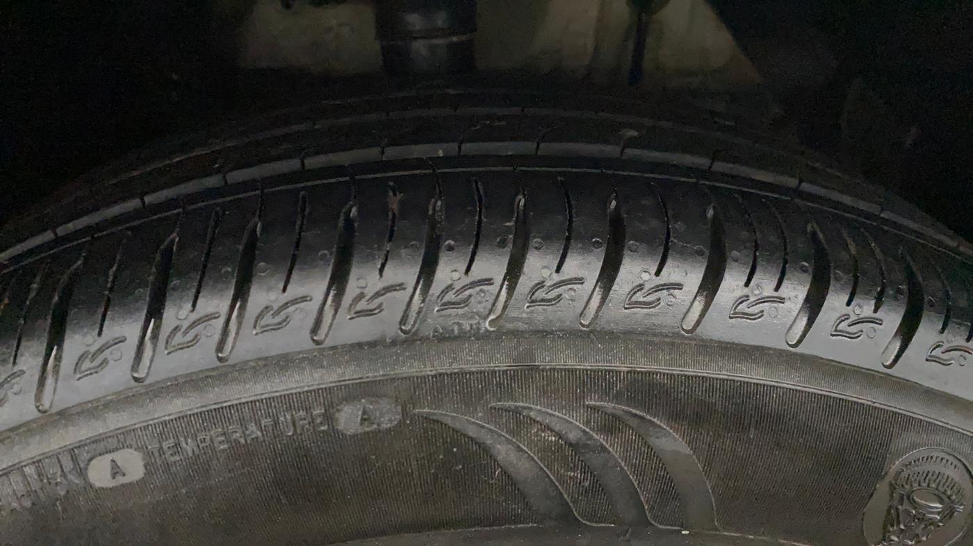 2021 Maruti S Cross ZETA 1.5, Petrol, Manual, 52,619 km, Right Front Tyre Tread