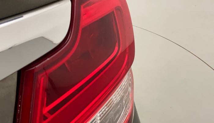2017 Maruti Dzire VXI, Petrol, Manual, 53,980 km, Right tail light - Minor scratches