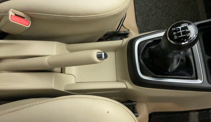 2017 Maruti Dzire VXI, Petrol, Manual, 53,980 km, Gear Lever