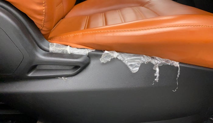 2020 Tata NEXON XE, Petrol, Manual, 57,396 km, Driver Side Adjustment Panel