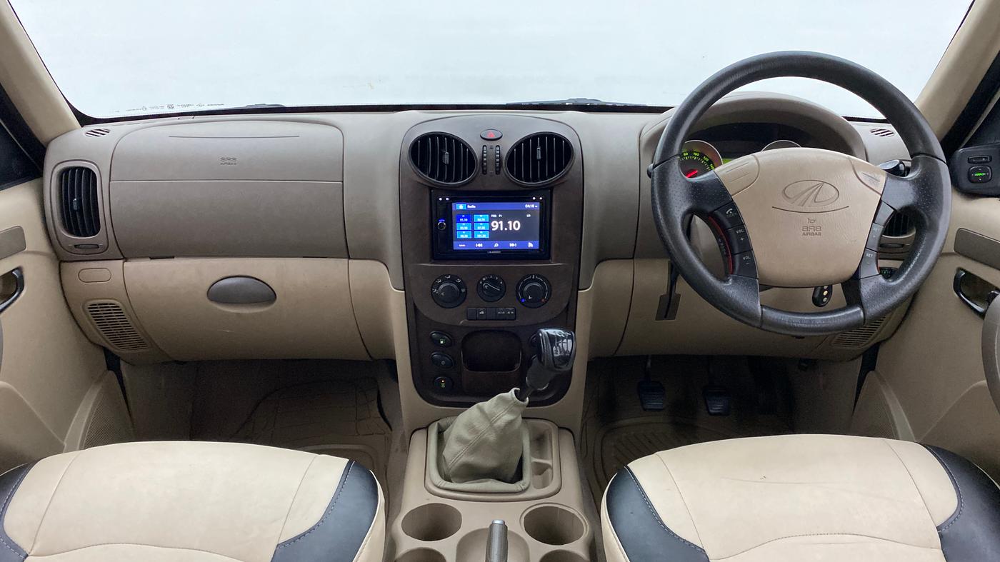 2012 Mahindra Scorpio VLX AIRBAG BS IV, Diesel, Manual, 93,267 km, Dashboard