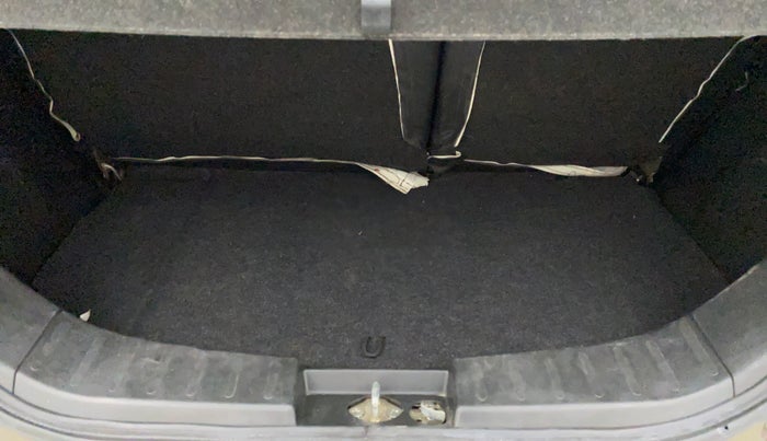 2014 Maruti Wagon R 1.0 VXI, Petrol, Manual, 32,294 km, Boot Inside
