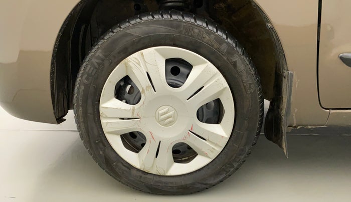 2014 Maruti Wagon R 1.0 VXI, Petrol, Manual, 32,294 km, Left Front Wheel