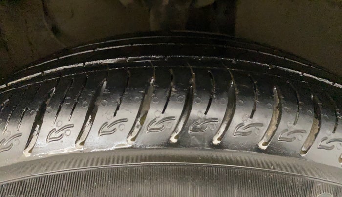 2022 KIA SONET GTX PLUS 1.0 IMT, Petrol, Manual, 25,414 km, Right Front Tyre Tread