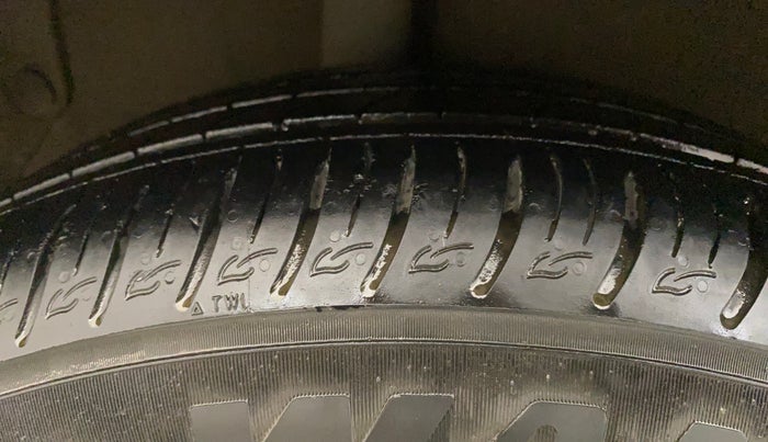2022 KIA SONET GTX PLUS 1.0 IMT, Petrol, Manual, 25,414 km, Right Rear Tyre Tread