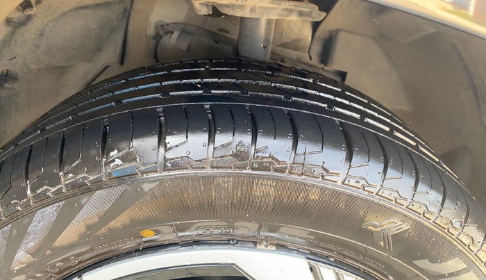 2025 Tata Curvv Pure Plus S 1.2 Petrol 7DCA, Petrol, Automatic, 5,167 km, Right Front Tyre Tread