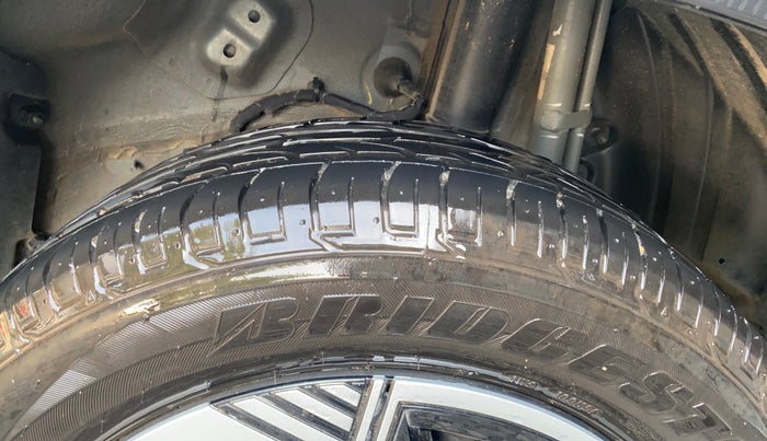 2025 Tata Curvv Pure Plus S 1.2 Petrol 7DCA, Petrol, Automatic, 5,167 km, Left Rear Tyre Tread