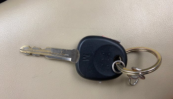 2021 Hyundai NEW SANTRO SPORTZ MT, Petrol, Manual, 30,193 km, Key Close Up