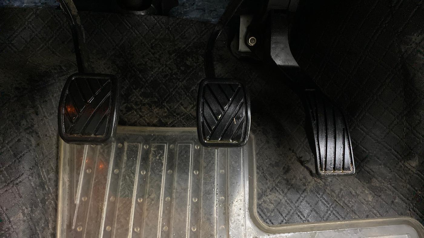 2020 Maruti Vitara Brezza ZXI, Petrol, Manual, 48,227 km, Pedals