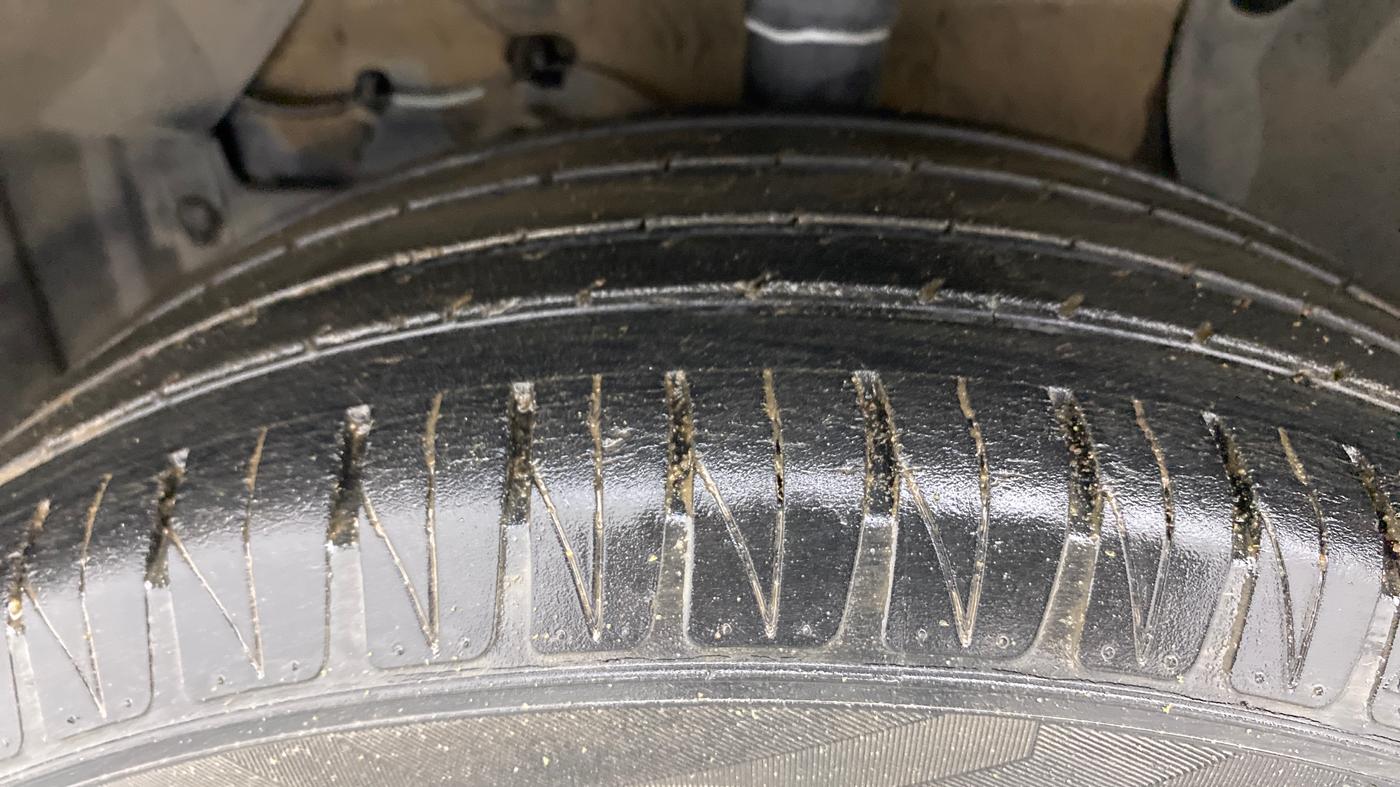 2020 Maruti Vitara Brezza ZXI, Petrol, Manual, 48,227 km, Left Front Tyre Tread