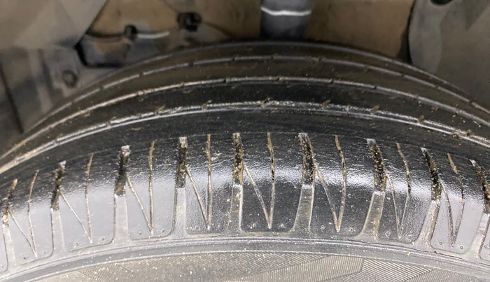 2020 Maruti Vitara Brezza ZXI, Petrol, Manual, 48,227 km, Left Front Tyre Tread