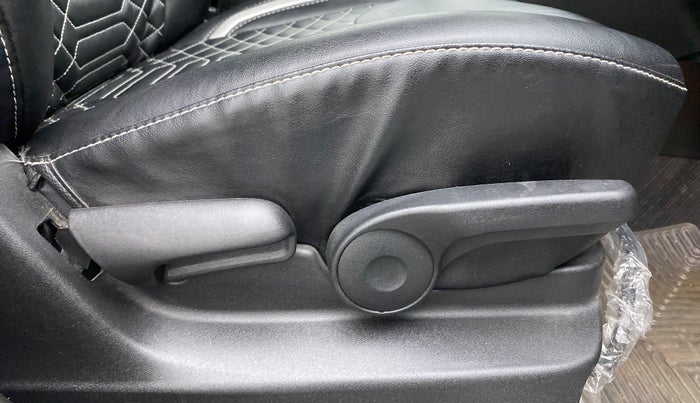 2020 Maruti Vitara Brezza ZXI, Petrol, Manual, 48,227 km, Driver Side Adjustment Panel