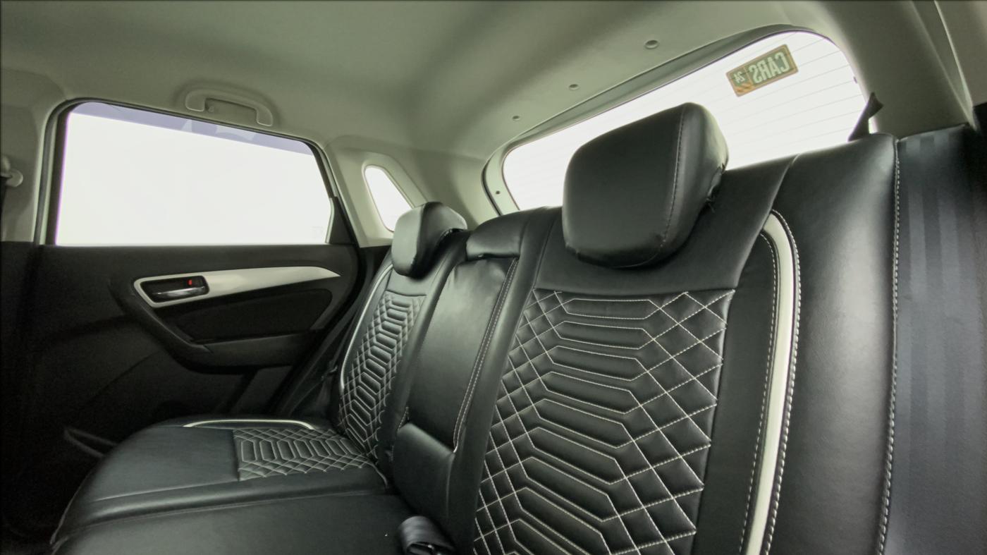 2020 Maruti Vitara Brezza ZXI, Petrol, Manual, 48,227 km, Right Side Rear Door Cabin