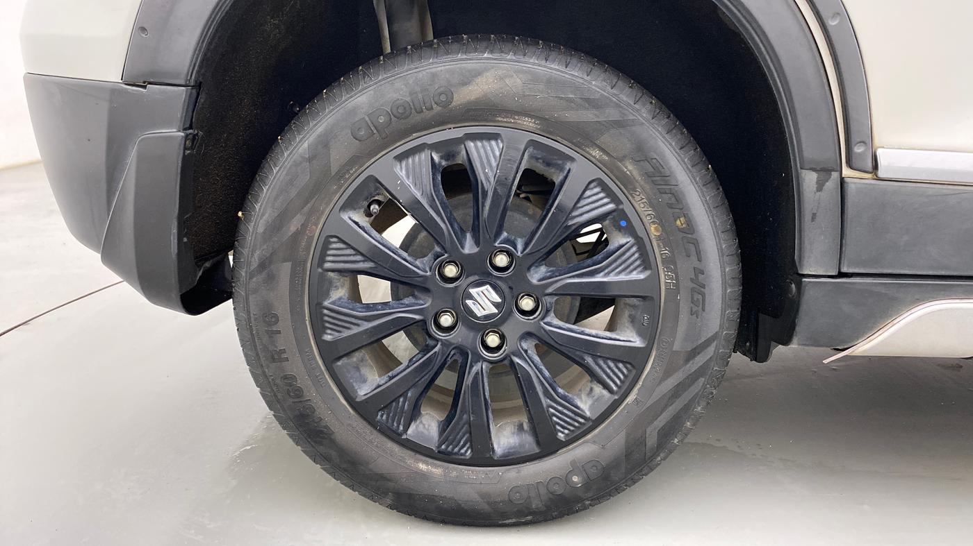2020 Maruti Vitara Brezza ZXI, Petrol, Manual, 48,227 km, Right Rear Wheel