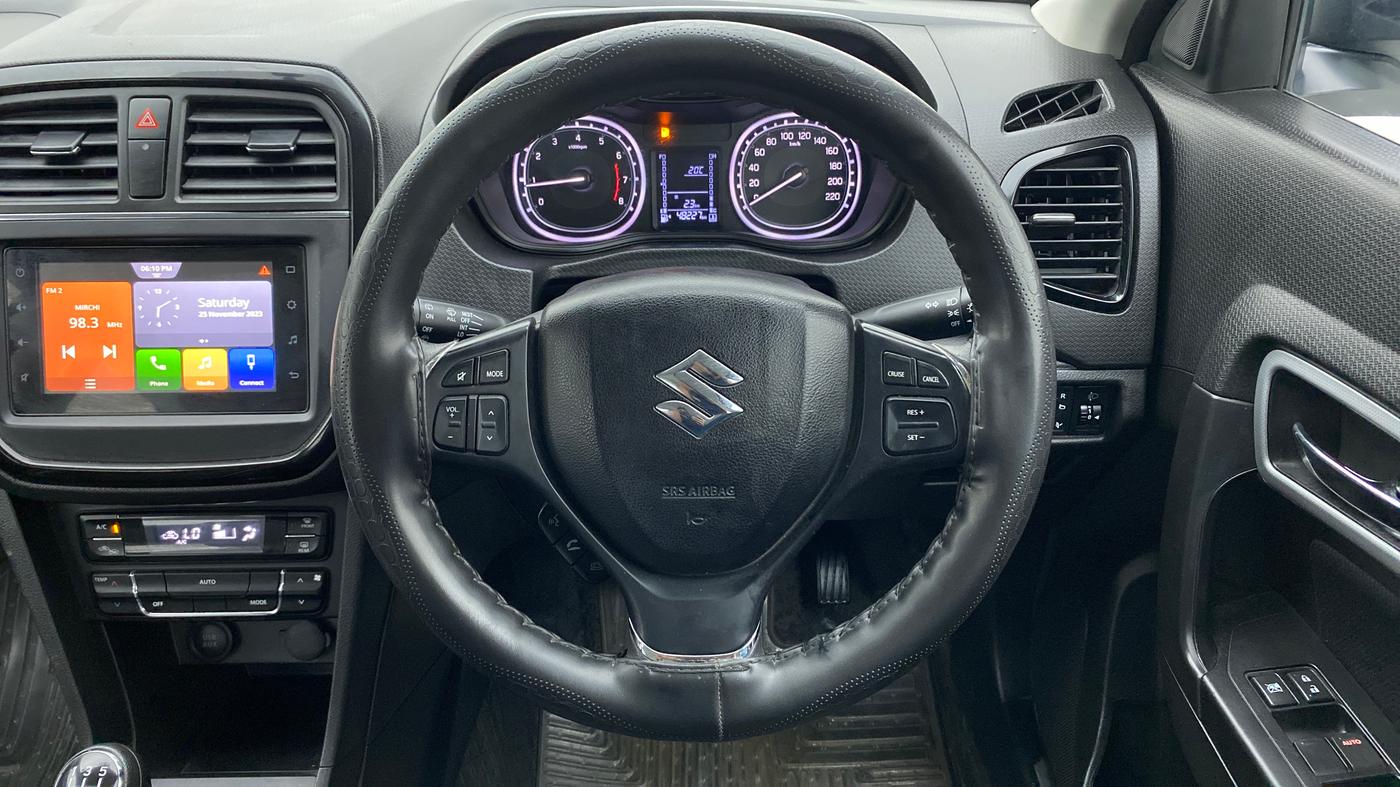 2020 Maruti Vitara Brezza ZXI, Petrol, Manual, 48,227 km, Steering Wheel Close Up