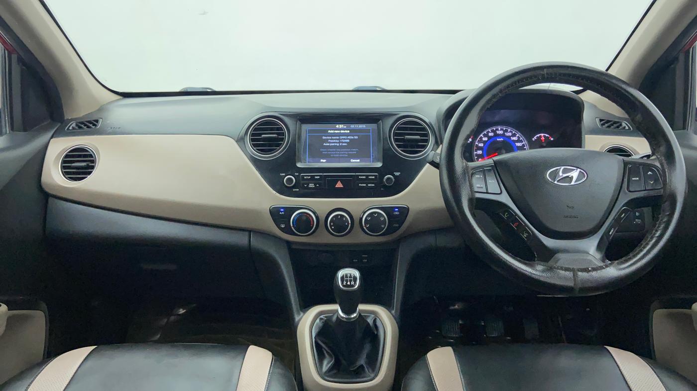 2017 Hyundai Grand i10 SPORTZ (O) 1.2 KAPPA VTVT, Petrol, Manual, 70,336 km, Dashboard