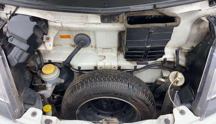 2015 Tata Nano TWIST XTA, Petrol, Automatic, 27,225 km, Engine Bonet View