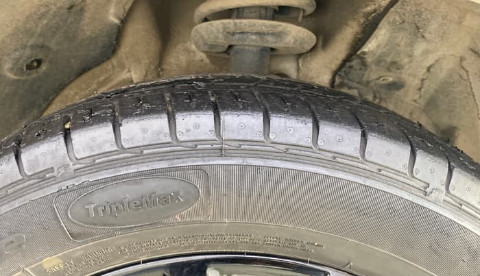 2020 MG HECTOR SHARP 1.5 DCT PETROL, Petrol, Automatic, 20,106 km, Right Front Tyre Tread