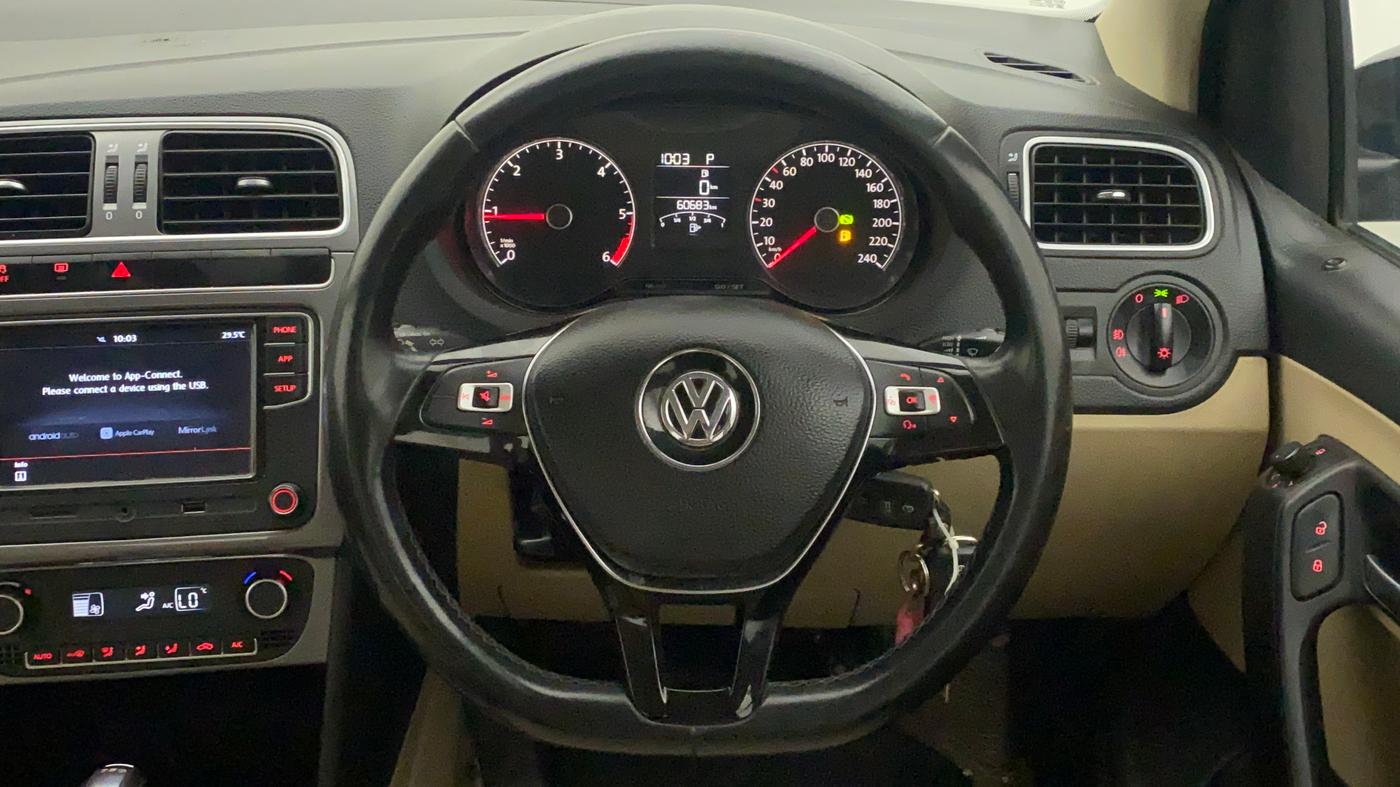 2019 Volkswagen Ameo HIGHLINE PLUS 1.5L AT 16 ALLOY, Diesel, Automatic, 60,767 km, Steering Wheel Close Up