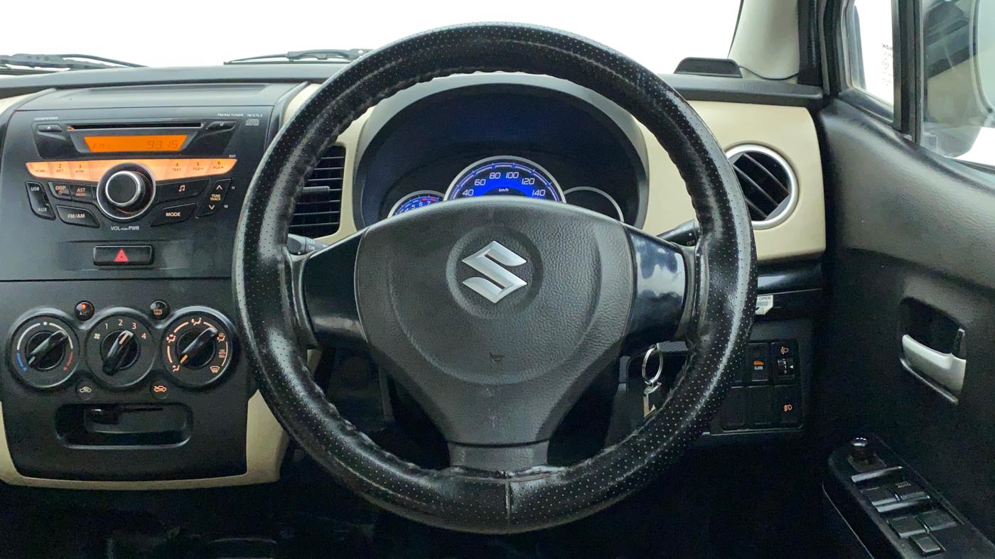 2018 Maruti Wagon R 1.0 VXI, Petrol, Manual, 68,808 km, Steering Wheel Close Up