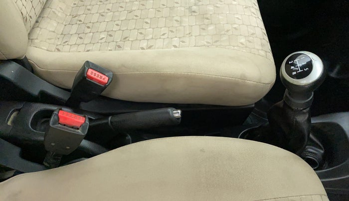 2018 Maruti Wagon R 1.0 VXI, Petrol, Manual, 68,808 km, Gear Lever
