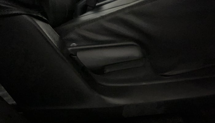 2014 Maruti Swift VXI, Petrol, Manual, 45,577 km, Driver Side Adjustment Panel