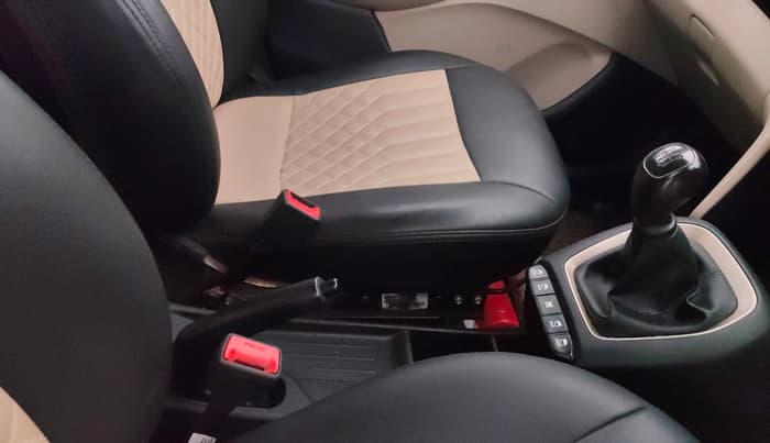 2020 Hyundai NEW SANTRO SPORTZ EXECUTIVE MT CNG, CNG, Manual, 87,486 km, Gear Lever