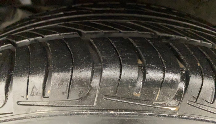 2019 Honda Amaze 1.2 V CVT I VTEC, Petrol, Automatic, 22,343 km, Left Front Tyre Tread