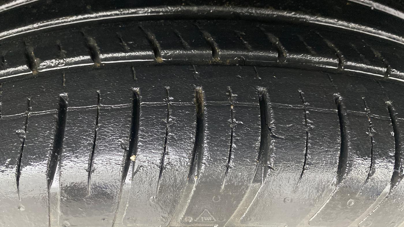 2021 Renault Duster RXZ 1.5 PETROL MT, Petrol, Manual, 37,454 km, Right Front Tyre Tread