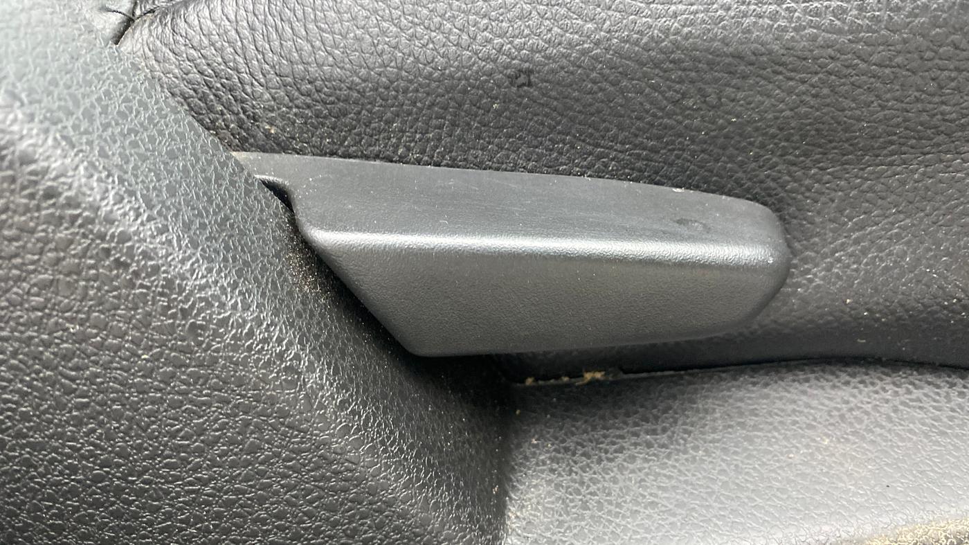 2021 Renault Duster RXZ 1.5 PETROL MT, Petrol, Manual, 37,454 km, Driver Side Adjustment Panel