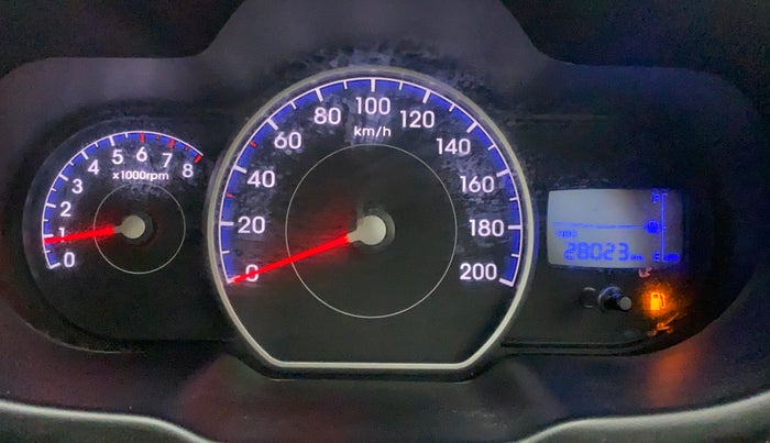 2016 Hyundai i10 MAGNA 1.1, Petrol, Manual, 28,023 km, Odometer Image