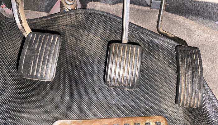 2016 Hyundai i10 MAGNA 1.1, Petrol, Manual, 28,023 km, Pedals