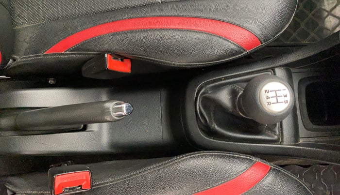2014 Maruti Swift VXI, Petrol, Manual, 60,230 km, Gear Lever