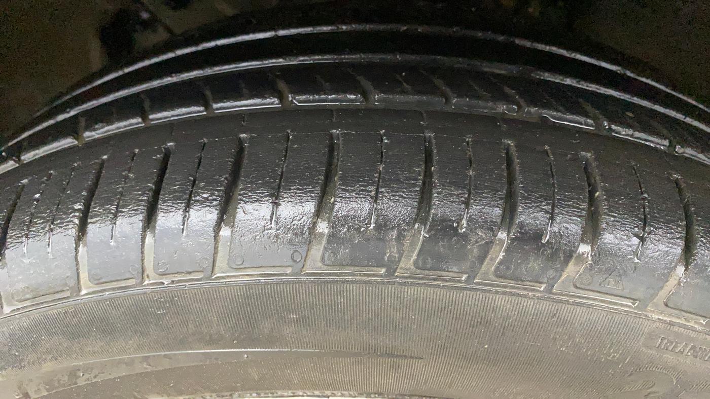 2019 Nissan Kicks XV 1.5, Petrol, Manual, 48,187 km, Left Front Tyre Tread