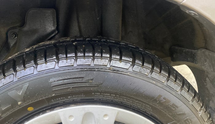 2013 Honda Amaze 1.2L I-VTEC S AT, Petrol, Automatic, 22,945 km, Left Rear Tyre Tread