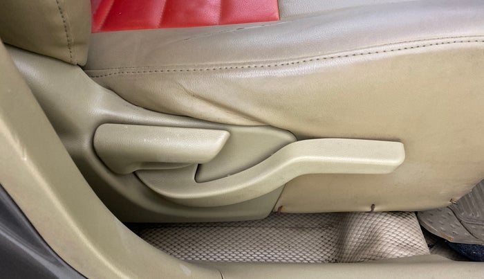 2013 Honda Amaze 1.2L I-VTEC S AT, Petrol, Automatic, 22,945 km, Driver Side Adjustment Panel