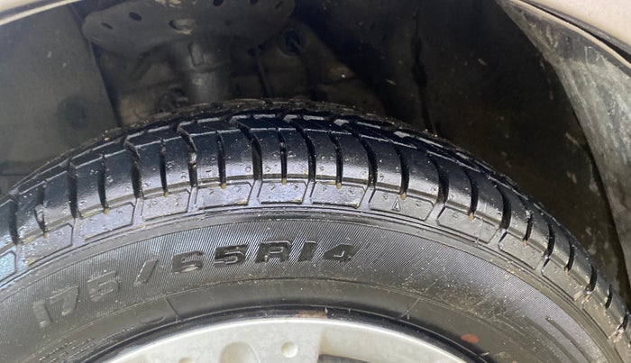 2013 Honda Amaze 1.2L I-VTEC S AT, Petrol, Automatic, 22,945 km, Left Front Tyre Tread