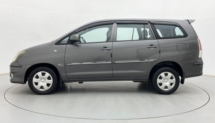 2011 Toyota Innova 2.5 G4 7 STR, Diesel, Manual, 86,818 km, Left Side